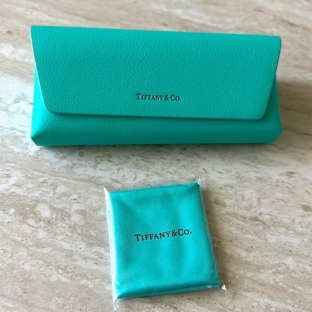 Authentic Tiffany&Co glasses empty box.